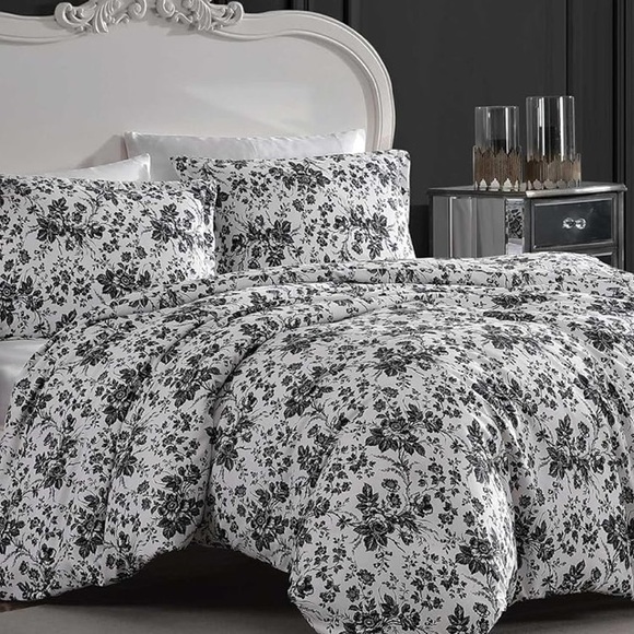 🆕 Whimsigoth Betsey Black White Floral Queen Duvet SET Cover matching Pillow - Picture 1 of 9